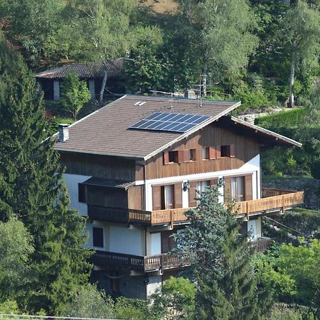 L'Helleboro - Immerso Nella Natura Viggiu Exterior photo